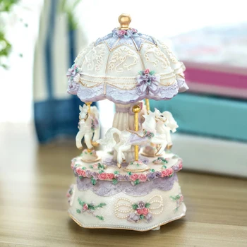 Romantic Clockwork Mechanism Resin Mini Home Decor Children Music Box Kids Toy Horse Carousel Wedding LED Light Birthday Gifts
Romantic Clockwork Mechanism Resin Mini Home Decor Children Music Box Kids Toy Horse Carousel Wedding LED Light Birthday Gifts