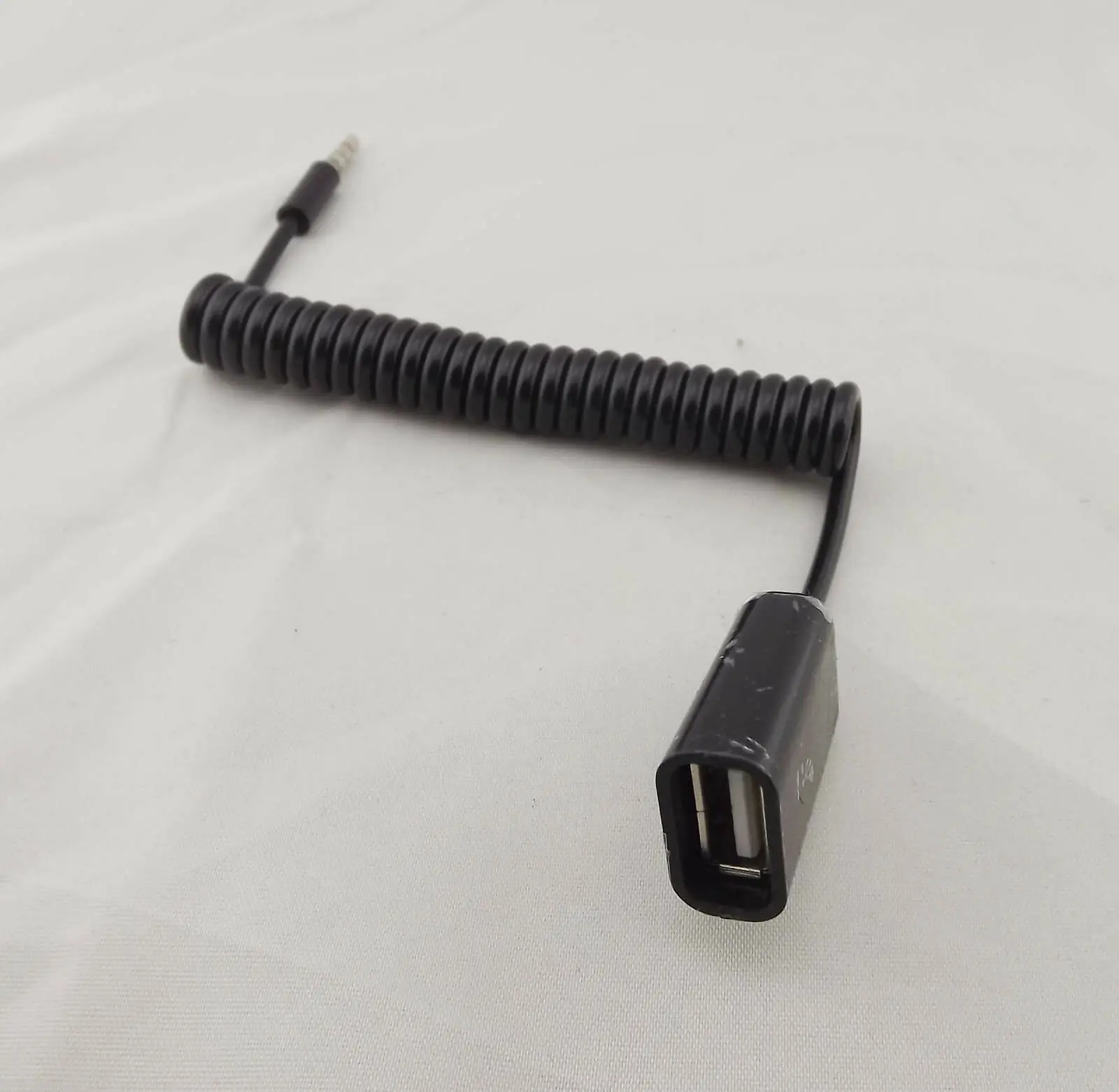 1 шт. USB 2,0 Женский до 3,5 мм 4-полюсный автоматический мужской аудио Выдвижной/весна AUX Вход кабель длиной 1 м
1 шт. USB 2,0 Женский до 3,5 мм 4-полюсный автоматический мужской аудио Выдвижной/весна AUX Вход кабель длиной 1 м