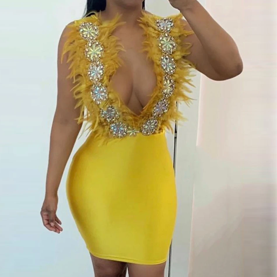 Adyce 2019 New Summer Bandage Dress Women Elegant Yellow Sexy V Neck Feather Bodycon Club Luxury Beading Celebrity Party Dresses
Adyce 2019 New Summer Bandage Dress Women Elegant Yellow Sexy V Neck Feather Bodycon Club Luxury Beading Celebrity Party Dresses