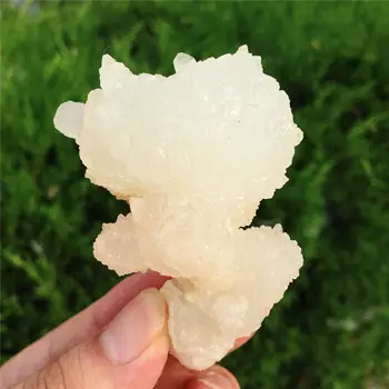 1pcs Natural white agate flower-like mineral specimens contain clean crystal clusters with very beautiful crystal shapes
1pcs Natural white agate flower-like mineral specimens contain clean crystal clusters with very beautiful crystal shapes