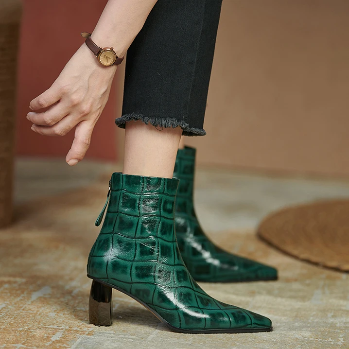 2021 Winter Back Zipper Shoes Woman Heels Elegant Genuine Leather High Hels Boots Boots Party DancingNew Winter Boots
2021 Winter Back Zipper Shoes Woman Heels Elegant Genuine Leather High Hels Boots Boots Party DancingNew Winter Boots