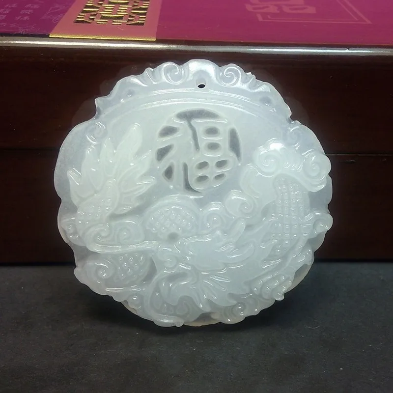 Natural Chinese White Jade Hand-carved Zodiac Jade Pendant Fashion Jewelry Money Lulong Necklace Gift Accessories 
Natural Chinese White Jade Hand-carved Zodiac Jade Pendant Fashion Jewelry Money Lulong Necklace Gift Accessories