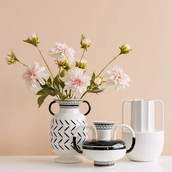 CERAMICS INS BLACK AND WHITE VASE NORDIC CREATIVE MODERN SIMPLE LIVING ROOM FLOWER ARRANGING DECOR ART&CRAFT SCULPTURE X5779
CERAMICS INS BLACK AND WHITE VASE NORDIC CREATIVE MODERN SIMPLE LIVING ROOM FLOWER ARRANGING DECOR ART&CRAFT SCULPTURE X5779