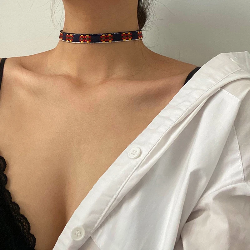 

Женское готическое ожерелье-чокер с вышивкой Vogallery, модное сексуальное Клубное короткое ожерелье с геометрическим узором, летние аксессуары