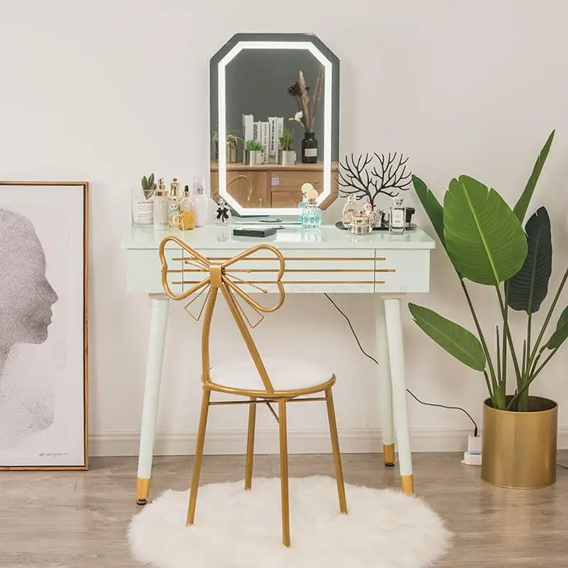 Light luxury Nordic dressing table ins bedroom economy type simple floating window small apartment multi-functional makeup table
Light luxury Nordic dressing table ins bedroom economy type simple floating window small apartment multi-functional makeup table