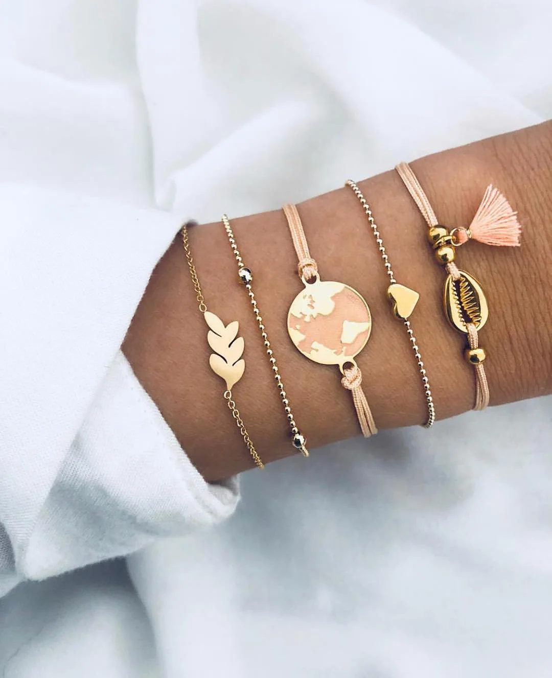 5pc/set Bohemian Natural shellfish Animal Charm bracelet shell tassel bead chain bracelet five-piece set Ladies Bracelet
5pc/set Bohemian Natural shellfish Animal Charm bracelet shell tassel bead chain bracelet five-piece set Ladies Bracelet