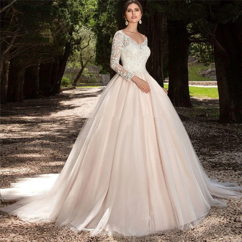 Long Sleeves Ball Gown Wedding Dresses Lace Top Tulle Buttons Back Princess Bridal Gowns Princess Robe De Mariage Custom
Long Sleeves Ball Gown Wedding Dresses Lace Top Tulle Buttons Back Princess Bridal Gowns Princess Robe De Mariage Custom