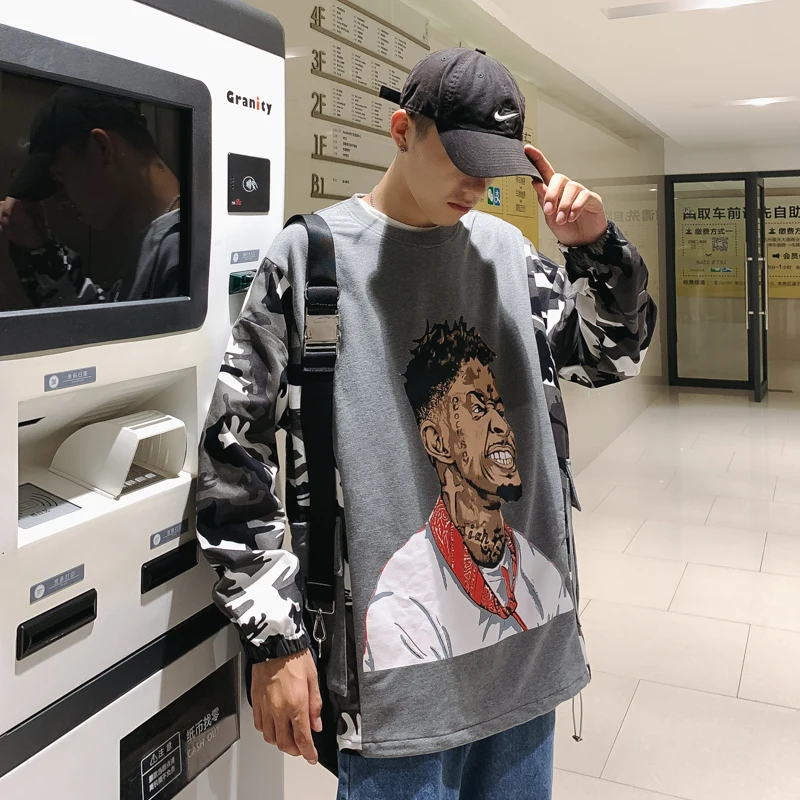 2019 Spring And Autumn New Youth Men's Camouflage Stitching Large Pocket Pullover Sweatshirt Jacket Tide Black / Gray
2019 Spring And Autumn New Youth Men's Camouflage Stitching Large Pocket Pullover Sweatshirt Jacket Tide Black / Gray