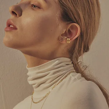 1pair INS minimalist 100% Authentic 925 Sterling silver White/ Gold EAR Cuff ear earrings FINE jEWELRY TLE634
1pair INS minimalist 100% Authentic 925 Sterling silver White/ Gold EAR Cuff ear earrings FINE jEWELRY TLE634