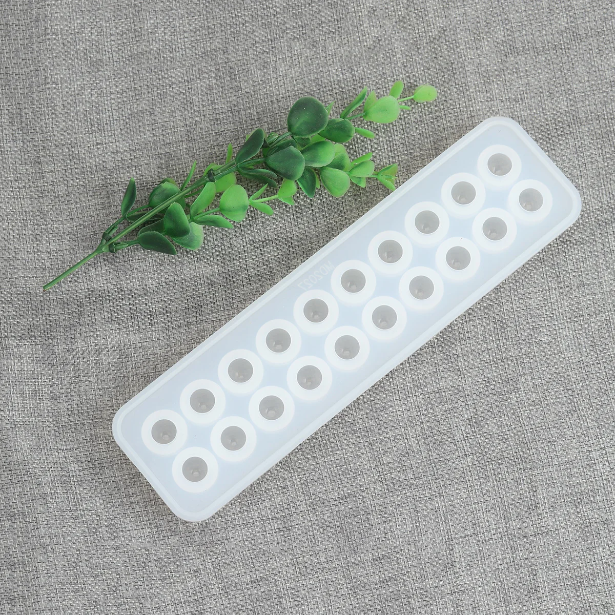 Silicone resin mold white round pattern rectangular drop glue mold silicone soft mold about 23x6.2cm-1 piece (round: 16mm Dia.)
Silicone resin mold white round pattern rectangular drop glue mold silicone soft mold about 23x6.2cm-1 piece (round: 16mm Dia.)