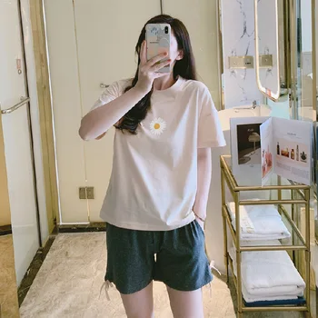 Women 2PCS Cotton Pajamas Set Casual O-Neck Top&Gray Shorts Nightwear Summer Loose Home Wear Sweet Bow Trim Daisy Sleepwear 
Women 2PCS Cotton Pajamas Set Casual O-Neck Top&Gray Shorts Nightwear Summer Loose Home Wear Sweet Bow Trim Daisy Sleepwear