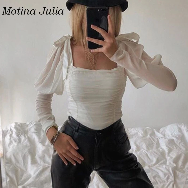 Motina Julia palace style bow blouses shirt women 2019 autumn winter puff sleeve cropped tops female blusas shirt 
Motina Julia palace style bow blouses shirt women 2019 autumn winter puff sleeve cropped tops female blusas shirt