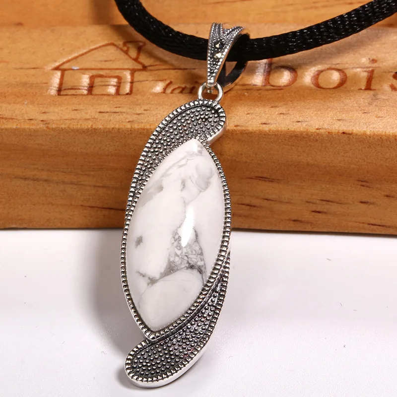 Jsh jsh Thai Silver Crystal Retro Natural bai song shi Pendant Women's Men's S925 Silver Ring Holder Inlaid Accessories
Jsh jsh Thai Silver Crystal Retro Natural bai song shi Pendant Women's Men's S925 Silver Ring Holder Inlaid Accessories