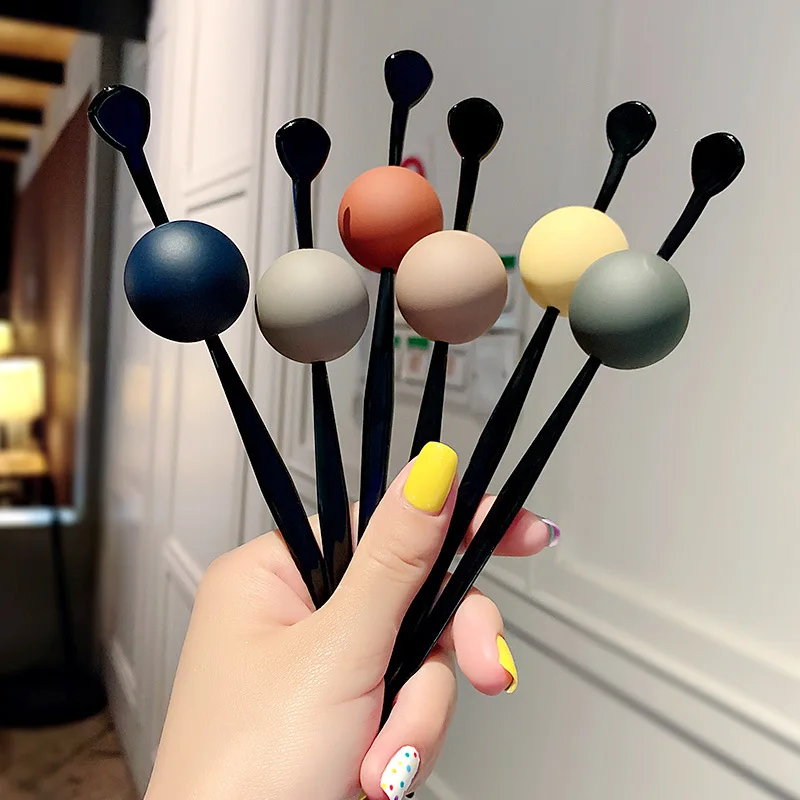 1PCS Round Ball Hairpin Simple Use Modern Ball Head Set Bobby Pin Barrette Salon Grip Clip Hairgrips Hair Accessories
1PCS Round Ball Hairpin Simple Use Modern Ball Head Set Bobby Pin Barrette Salon Grip Clip Hairgrips Hair Accessories
