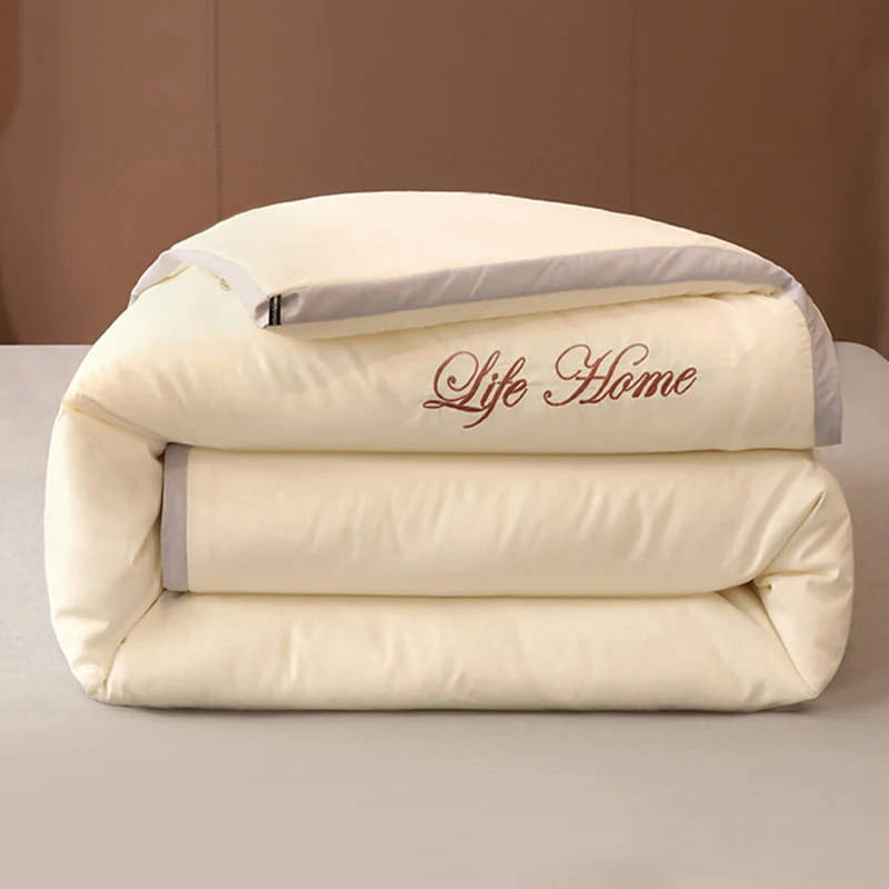 Antibacterial fiber quilt ,Winter quilt Spring autumn quilt,Thicken warm quilt,Single dormitory quilt, air conditioner comforter
Antibacterial fiber quilt ,Winter quilt Spring autumn quilt,Thicken warm quilt,Single dormitory quilt, air conditioner comforter