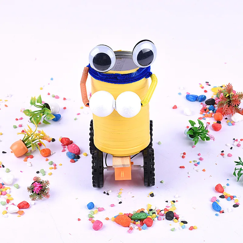 Science And Technology Small Production DIY Waste Tank Robot Children Handmade Small Invention Material Box Students Science Exp
Science And Technology Small Production DIY Waste Tank Robot Children Handmade Small Invention Material Box Students Science Exp