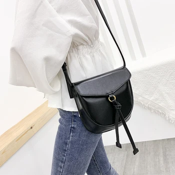 Women Fashion Shoulder Bags PU Leather Solid Small Fresh Messenger Saddle Bag Delicate Shopping Crossbody Handbags
Women Fashion Shoulder Bags PU Leather Solid Small Fresh Messenger Saddle Bag Delicate Shopping Crossbody Handbags