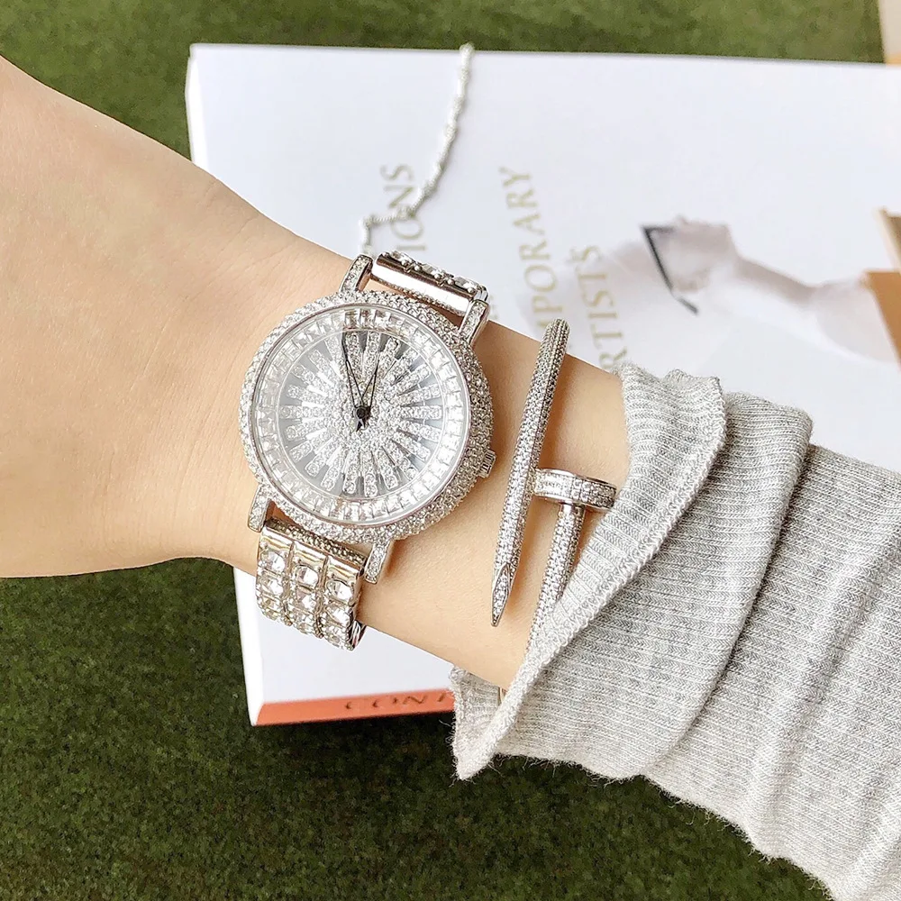 Fortunes Watch Women's Full of Crystals INS Ventilation Network Red Diamond Set Rotating WOMEN'S Wristwatch
Fortunes Watch Women's Full of Crystals INS Ventilation Network Red Diamond Set Rotating WOMEN'S Wristwatch