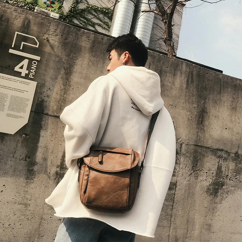 Street tide men's diagonal cross-bag, single-shoulder, light business men's bag, fashionable leather single-shoulder bag
Street tide men's diagonal cross-bag, single-shoulder, light business men's bag, fashionable leather single-shoulder bag