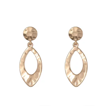 2020 new harmmed loops Baroque Dumb gold alloy pendant drop earrings for women 
2020 new harmmed loops Baroque Dumb gold alloy pendant drop earrings for women