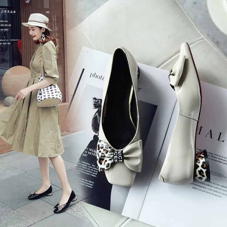 2020 Spring And Autumn Women's Full-grain Leather Comfortable Rubber Sole WOMEN'S Shoes Chunky Low Heel Leopord Pattern Bow WOME 
2020 Spring And Autumn Women's Full-grain Leather Comfortable Rubber Sole WOMEN'S Shoes Chunky Low Heel Leopord Pattern Bow WOME