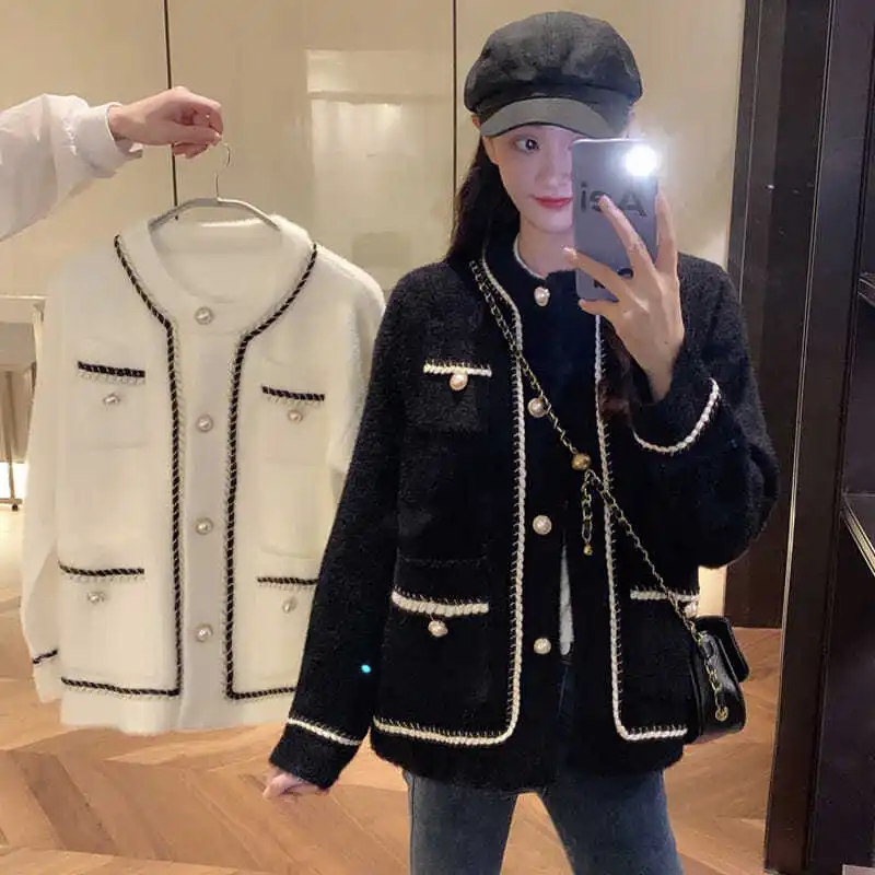 New Style for Autumn and Winter French Style Retro Mink-like Padded Cardigan Lazy Sweater Graceful Coat Women Ins Fashion
New Style for Autumn and Winter French Style Retro Mink-like Padded Cardigan Lazy Sweater Graceful Coat Women Ins Fashion