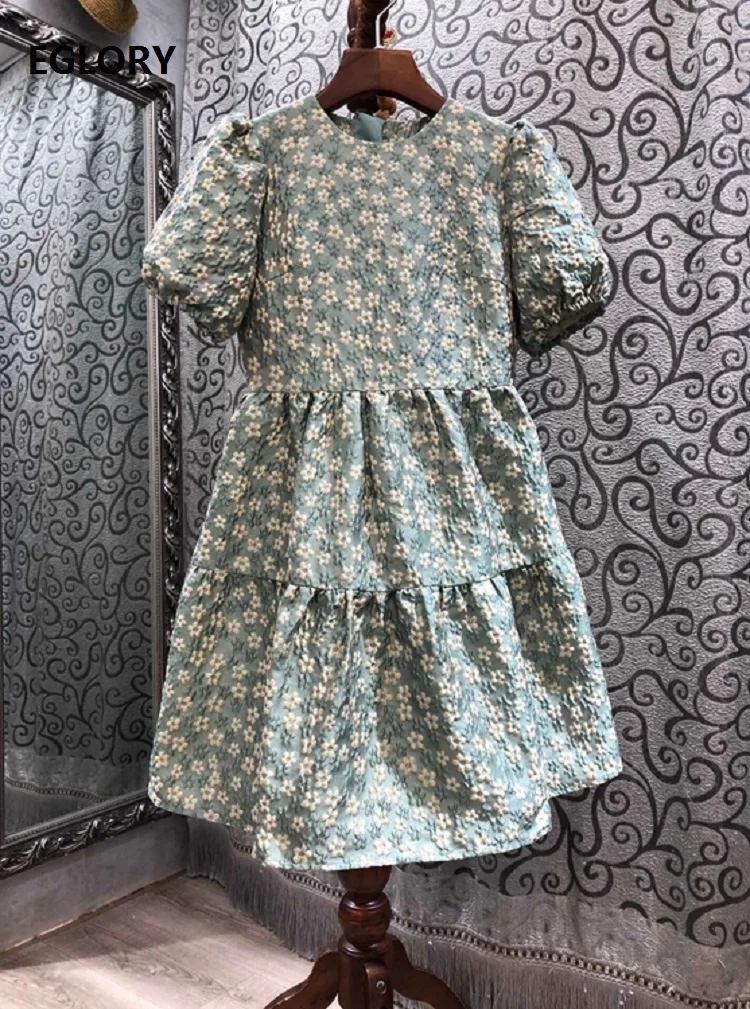 Top Quality New 2021 Spring Dress Women O-Neck Vintage Jacquard Floral Print Short Sleeve Casual White Green Apricot Gown Dress
Top Quality New 2021 Spring Dress Women O-Neck Vintage Jacquard Floral Print Short Sleeve Casual White Green Apricot Gown Dress