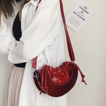 Small bag female bag new wild Messenger bag fairy bag shoulder bag girl small cross bag
Small bag female bag new wild Messenger bag fairy bag shoulder bag girl small cross bag