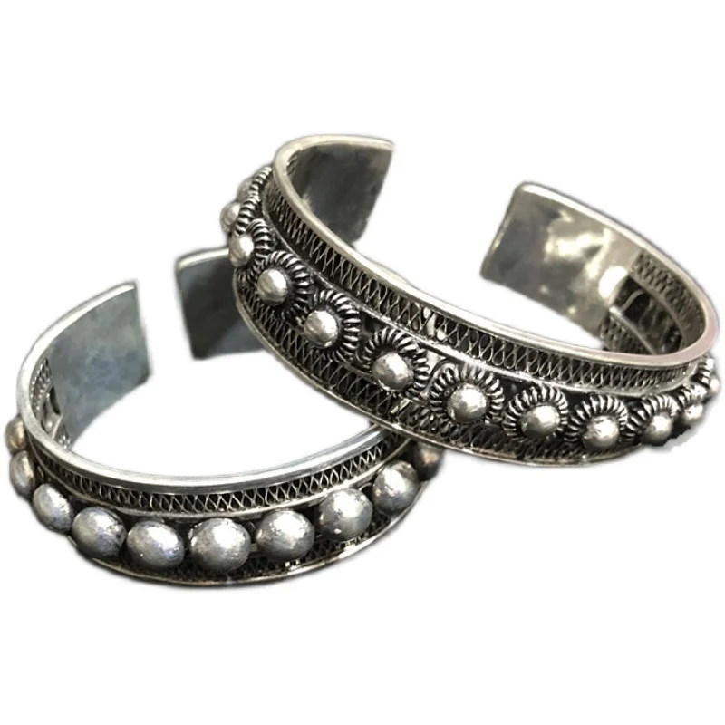 Pure handmade Miao silver versatile silk opening Bracelet exquisite hollow out retro woven Bracelet
Pure handmade Miao silver versatile silk opening Bracelet exquisite hollow out retro woven Bracelet