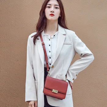 2019 New Slung Bag Shoulder Bag Simple Retro Ladies Bag Autumn and Winter Bride Bag Purses and Handbags Women Bag
2019 New Slung Bag Shoulder Bag Simple Retro Ladies Bag Autumn and Winter Bride Bag Purses and Handbags Women Bag
