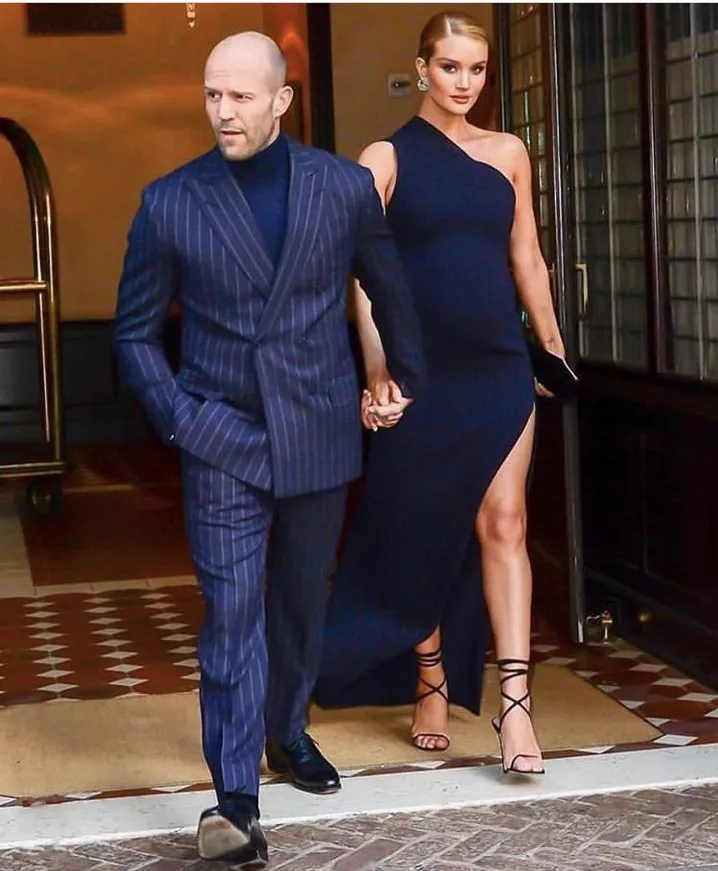 Costume Homme Mens Design Blue Pin Stripe Men's Blazer Slim Fit Wedding Male Groom Tuxedos Suit Prom 2 Pcs(Jacket+Pants)
Costume Homme Mens Design Blue Pin Stripe Men's Blazer Slim Fit Wedding Male Groom Tuxedos Suit Prom 2 Pcs(Jacket+Pants)