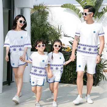 Family Look seaside vacation Clothing set Mother Daughter Clothes T-shirt Shorts Father Son Clothes Sets Mother Son Outfits
Family Look seaside vacation Clothing set Mother Daughter Clothes T-shirt Shorts Father Son Clothes Sets Mother Son Outfits