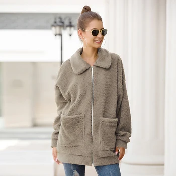 KAYOULAI Winter Coat Women Loose Thick Woolen Fur Jacket Luxury Design Teddy Coat Manteau Fourrure Femme
KAYOULAI Winter Coat Women Loose Thick Woolen Fur Jacket Luxury Design Teddy Coat Manteau Fourrure Femme