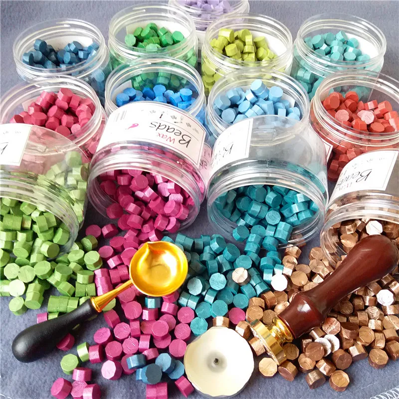 grounp 1 of 40 colors 150pcs sealing wax Octagonal particles in plastic bottle high quality
grounp 1 of 40 colors 150pcs sealing wax Octagonal particles in plastic bottle high quality