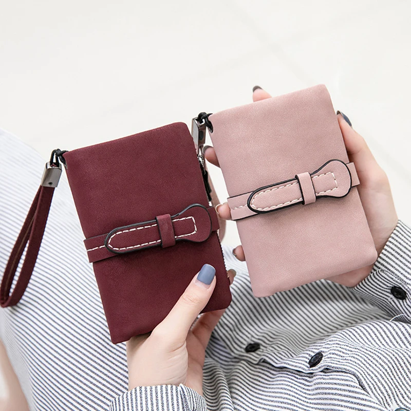 Zipper Coin Pocket Student Hasp Style Clutch Wallet Women Wristlet Short Purse Ladies Trifold Pu Leather Credit Card Holders
Zipper Coin Pocket Student Hasp Style Clutch Wallet Women Wristlet Short Purse Ladies Trifold Pu Leather Credit Card Holders