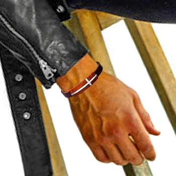 Men Bracelets Scented Rosewood Tag Genuine Leather Bracelet in Brown Adjustable Stainless Steel Belt Buckle Wristband Jewelry
Men Bracelets Scented Rosewood Tag Genuine Leather Bracelet in Brown Adjustable Stainless Steel Belt Buckle Wristband Jewelry