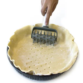 Cake Bread ABS Handheld Baking Tool Easy Clean Pizza Needle Roller Hole Punch With Spikes Home Kitchen Grid Cutter Pin Wheel DIY
Cake Bread ABS Handheld Baking Tool Easy Clean Pizza Needle Roller Hole Punch With Spikes Home Kitchen Grid Cutter Pin Wheel DIY