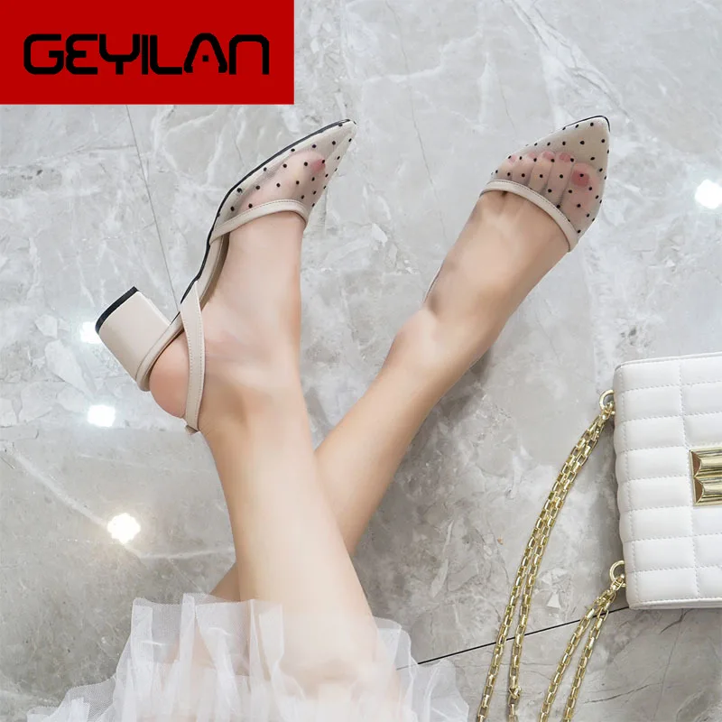 Baotou sandals female summer 2019 new fashion Mesh wave point Sexy temperament Sharp pointed Medium fashion High-heeled sandals
Baotou sandals female summer 2019 new fashion Mesh wave point Sexy temperament Sharp pointed Medium fashion High-heeled sandals