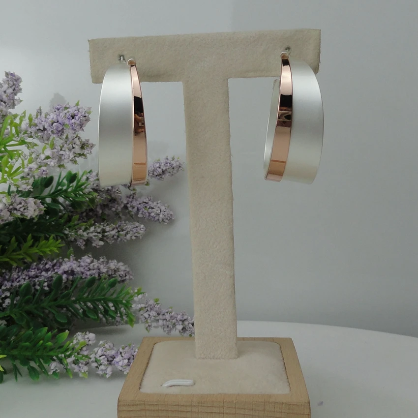 Yuminglai 24K Dubai Gold Earrings Classic Design Big Earrings for Women FHK6340
Yuminglai 24K Dubai Gold Earrings Classic Design Big Earrings for Women FHK6340