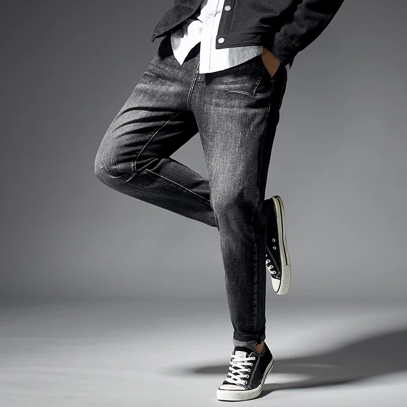 KSTUN jeans for men straight fit through the hips and thighs but tapers near the ankles regular fit