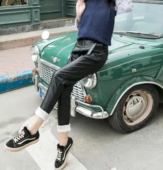 Factory outlets Big sale Woolen fur stitching pu leather pants women's high waist plus velvet warm thicker pu leather pants F24
Factory outlets Big sale Woolen fur stitching pu leather pants women's high waist plus velvet warm thicker pu leather pants F24