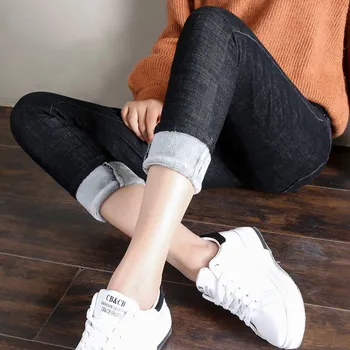 New pencil pants female 2019 winter thickening with velvet high waist stretch jeans female Slim fashion casual wild pants
New pencil pants female 2019 winter thickening with velvet high waist stretch jeans female Slim fashion casual wild pants