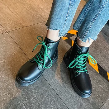 New 2020 Wild British Short Boots Thick-soled Increased Martin Boots Female Autumn Students Womens Snow Boots Botas De Mujer 
New 2020 Wild British Short Boots Thick-soled Increased Martin Boots Female Autumn Students Womens Snow Boots Botas De Mujer