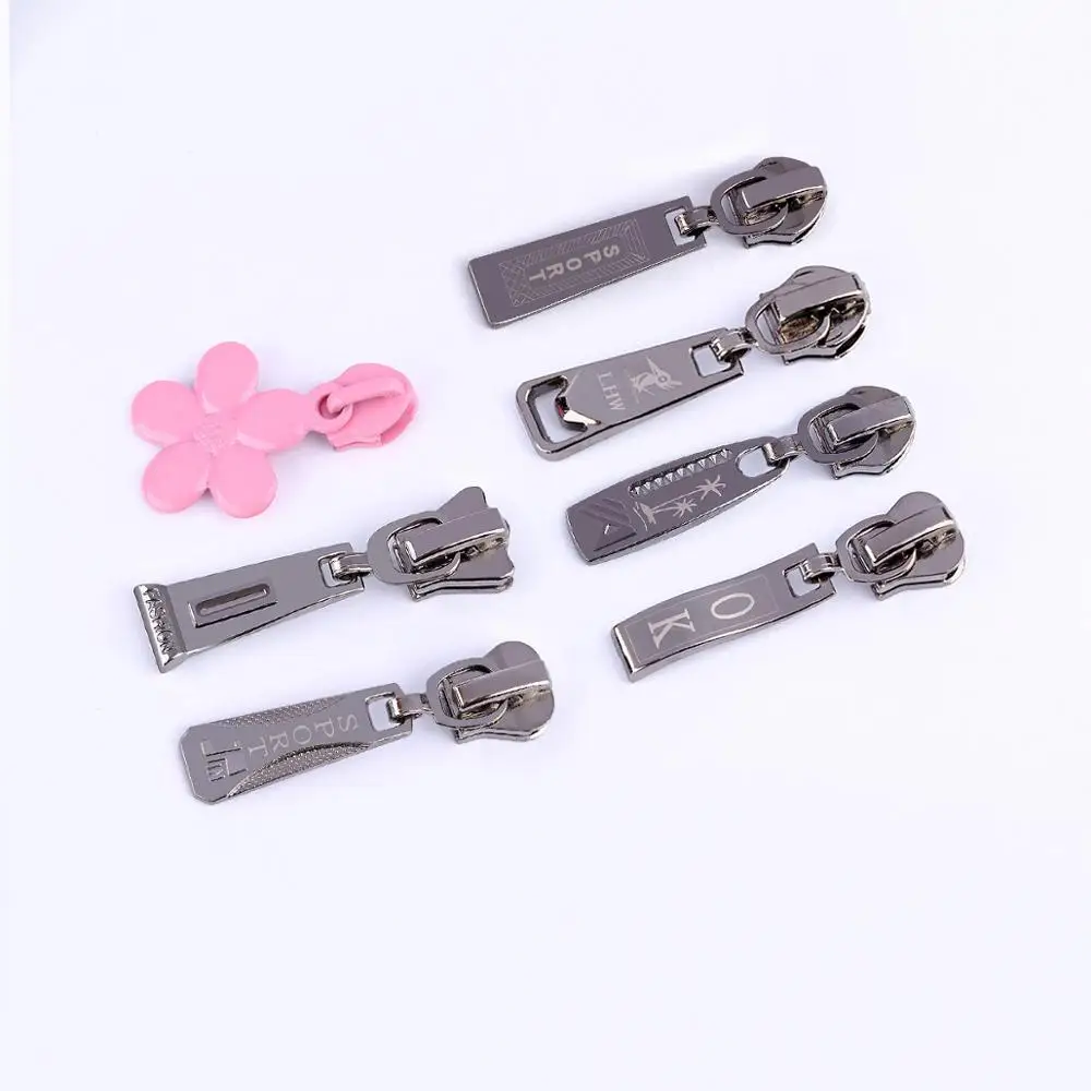 10Pcs #5 Zipper Pull Metal Zipper Slider Head DIY Clothes Bag Suitcase Accessories For Repair Kits
10Pcs #5 Zipper Pull Metal Zipper Slider Head DIY Clothes Bag Suitcase Accessories For Repair Kits