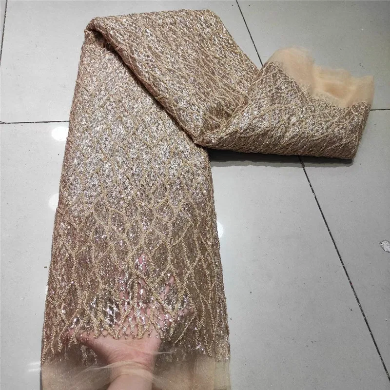 High Quality African Sequins Lace Fabric Newest French Net Embroidered Tulle Laces Fabric For Wedding Party Golden
High Quality African Sequins Lace Fabric Newest French Net Embroidered Tulle Laces Fabric For Wedding Party Golden