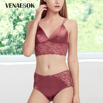 Embroidery Sexy Underwear Sets Black Bra Panties Set Wire Free Plus Size Lace Lingerie Women Bra Set Transparent See Through Bra
Embroidery Sexy Underwear Sets Black Bra Panties Set Wire Free Plus Size Lace Lingerie Women Bra Set Transparent See Through Bra