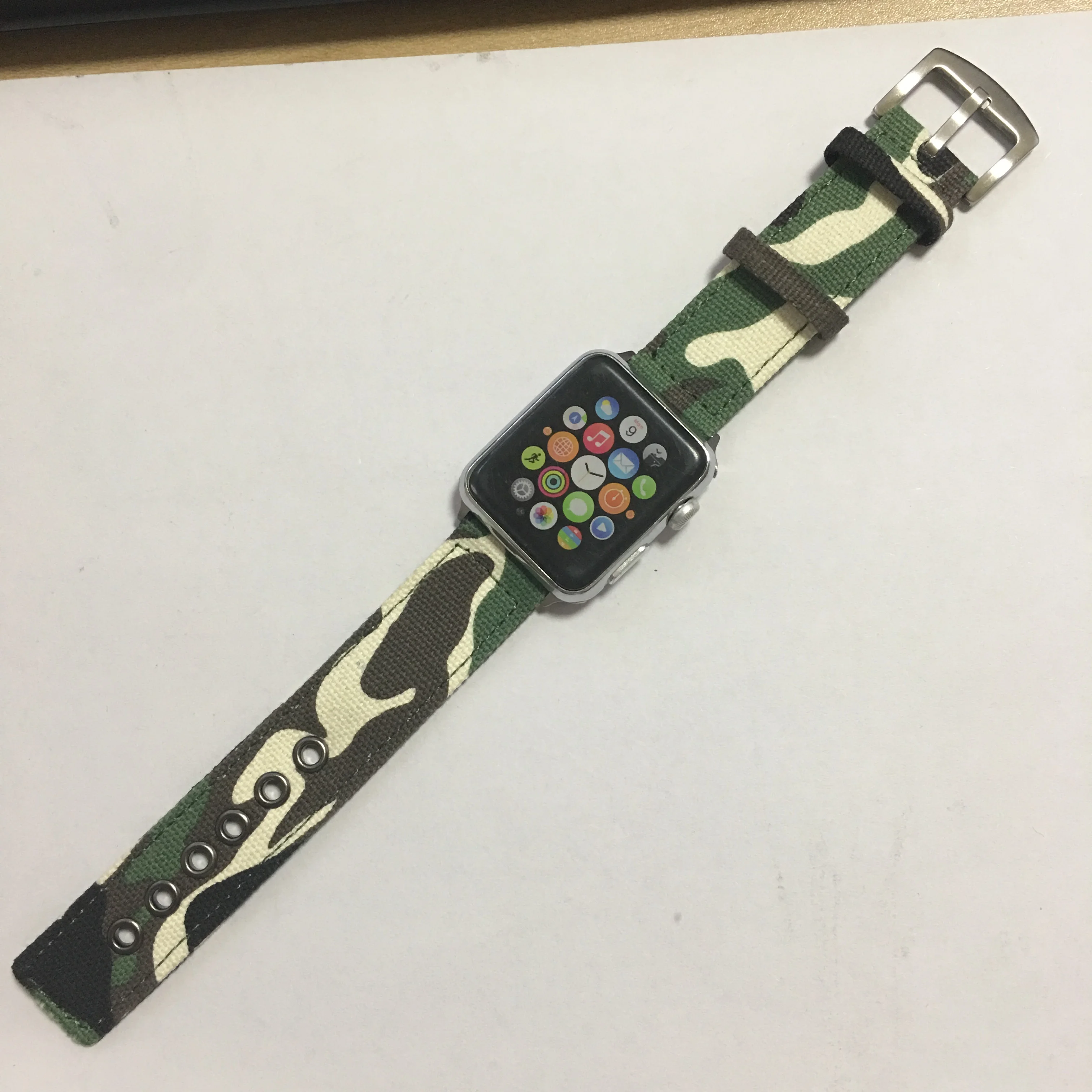 manufacturer camouflage Strap series 4 3 2 1 nylon loop For Apple Watch Band 42MM 38MM 40mm 44mm for iWatch Band link series 5
manufacturer camouflage Strap series 4 3 2 1 nylon loop For Apple Watch Band 42MM 38MM 40mm 44mm for iWatch Band link series 5