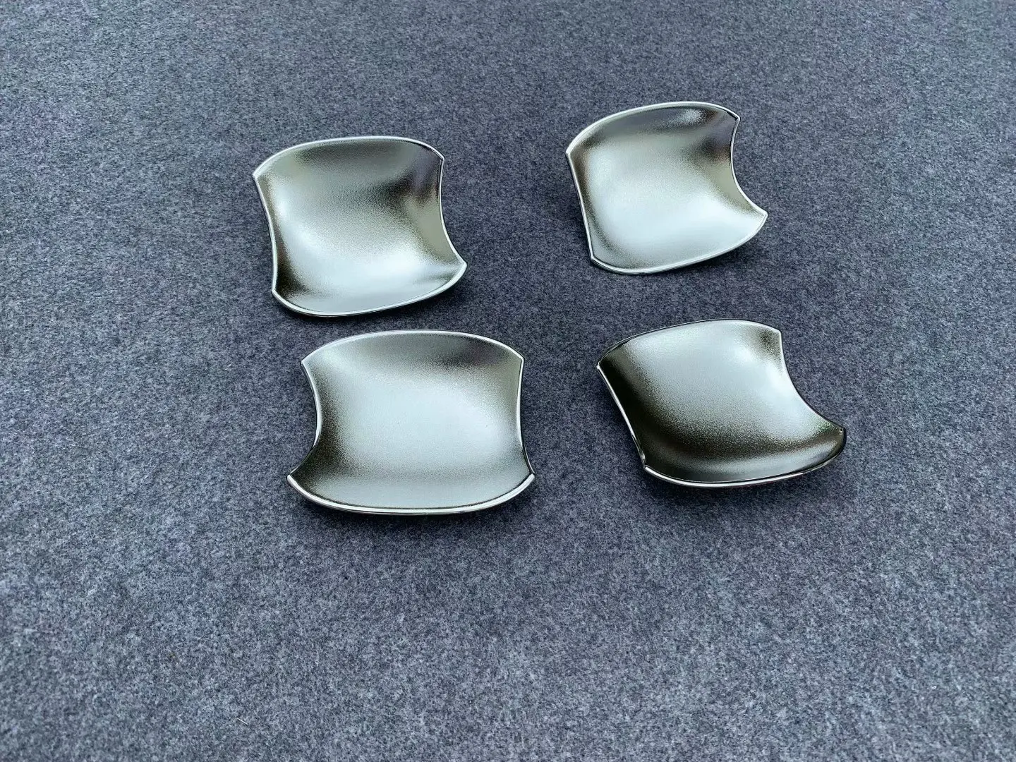 For Toyota RAV4 5-Door 2016 2017 2017 2019 2020 Abs Chrome Car door handle Cup Bowl cover Trim
For Toyota RAV4 5-Door 2016 2017 2017 2019 2020 Abs Chrome Car door handle Cup Bowl cover Trim