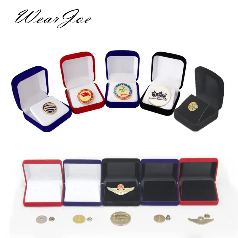細かいバッジメダル包装ボックス群がっ記念コインコレクションオーガナイザージュエリーブローチ収納スクールエンブレムホルダーケース パッキング ディスプレイ ボックスアクセサリーベルベットボックス Gooum