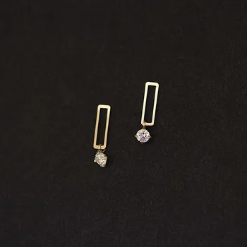 CMajor 9K Solid Gold Earring Personality Elegant Creative Geometric Line Rectangle Minimal Simple Stud Earrings Gift for Women
CMajor 9K Solid Gold Earring Personality Elegant Creative Geometric Line Rectangle Minimal Simple Stud Earrings Gift for Women